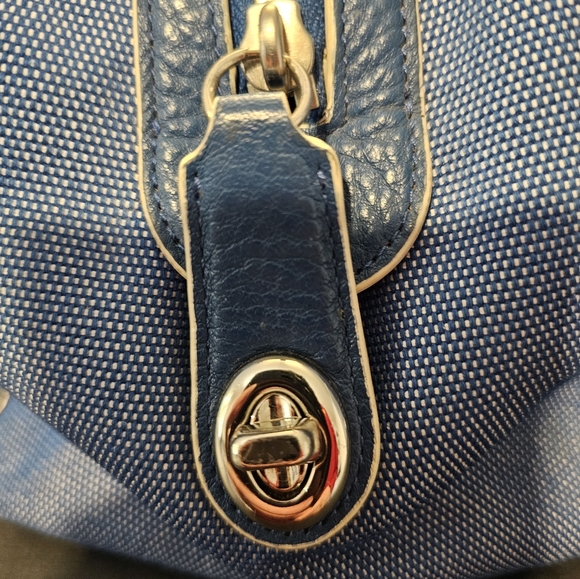 COACH 35344 Embossed Horse and Carriage Edie Shoulder Bag In Canvas in Denim - Picture 4 of 11